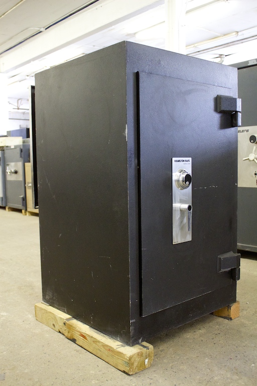 Used Bank Equipment Hamilton Night Depository TL30 High Security Drop Safe lackasafe